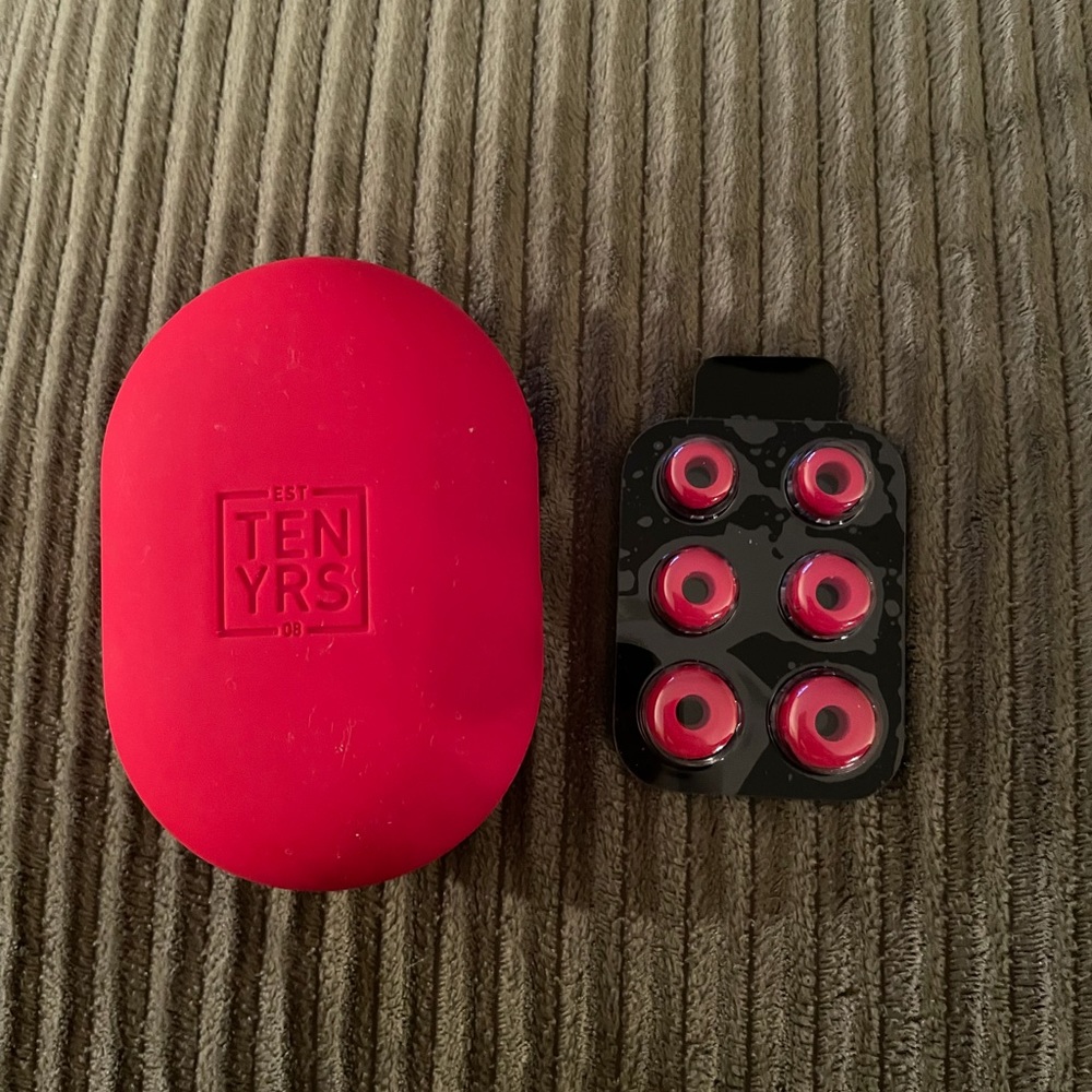Beats Earbud case and covers